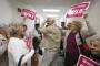 U.S. governors seeking re-election face dissatisfied voters U.S. governors seeking re-election face dissatisfied voters