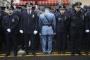 Hundreds of police turn backs on NYC mayor at slain officer's funeral Hundreds of police turn backs on NYC mayor at slain officer's funeral
