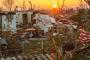 Midwest tornadoes, winds slam towns and trucks; 5 killed in Illinois Midwest tornadoes, winds slam towns and trucks; 5 killed in Illinois