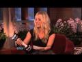 Kaley Cuoco Bought a Shake Weight! Kaley Cuoco Bought a Shake Weight!